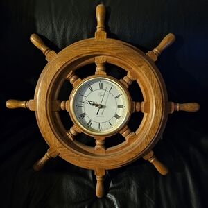 Ergo Quartz Ship Wheel clock